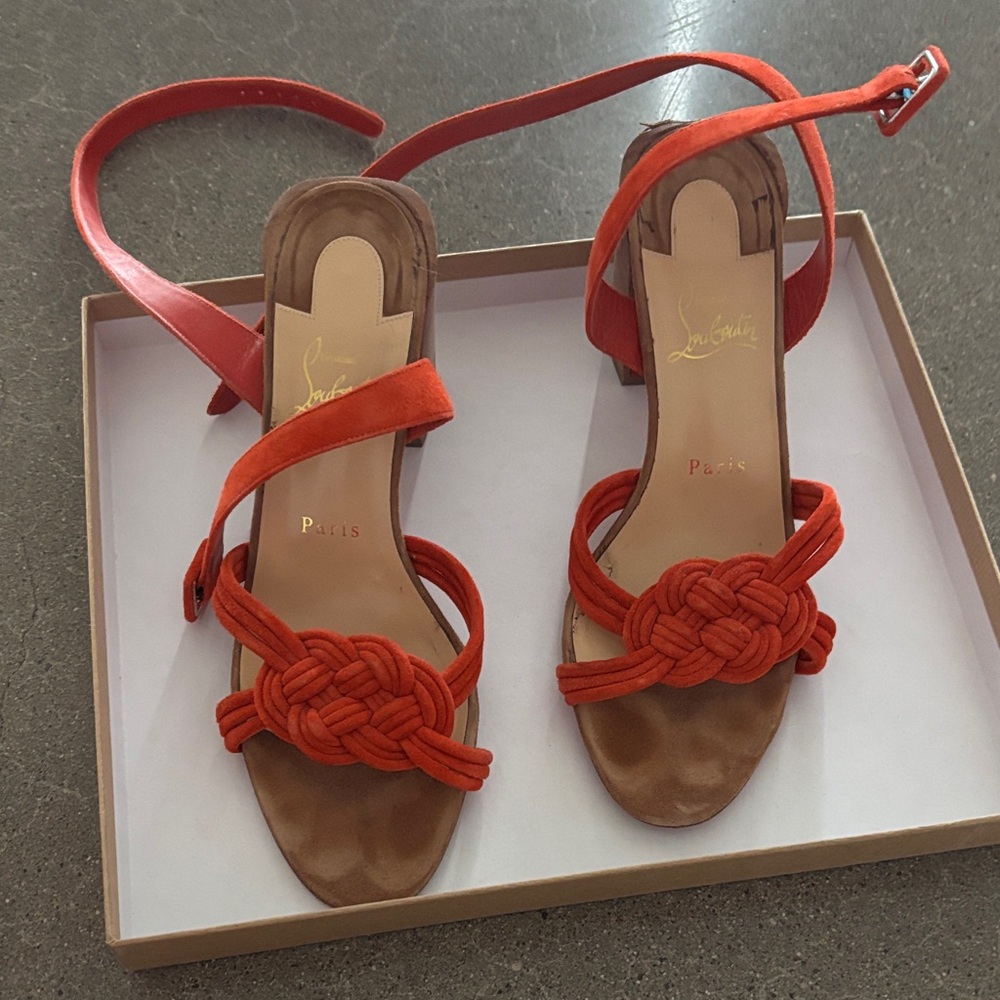 Christian Louboutin Red Knotted Sandals - Picture 5 of 5